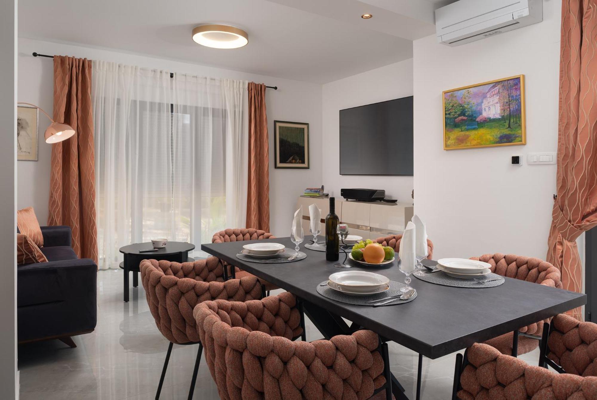 ורסי Villa Jalan מראה חיצוני תמונה