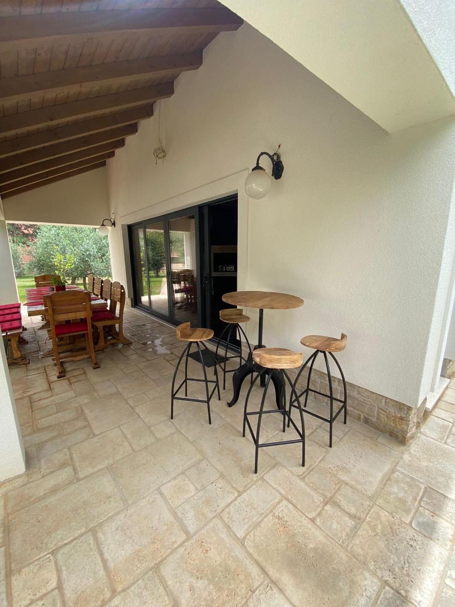 ורסי Villa Jalan מראה חיצוני תמונה